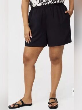 torrid Black Elastic Waist Pull-On Shorts